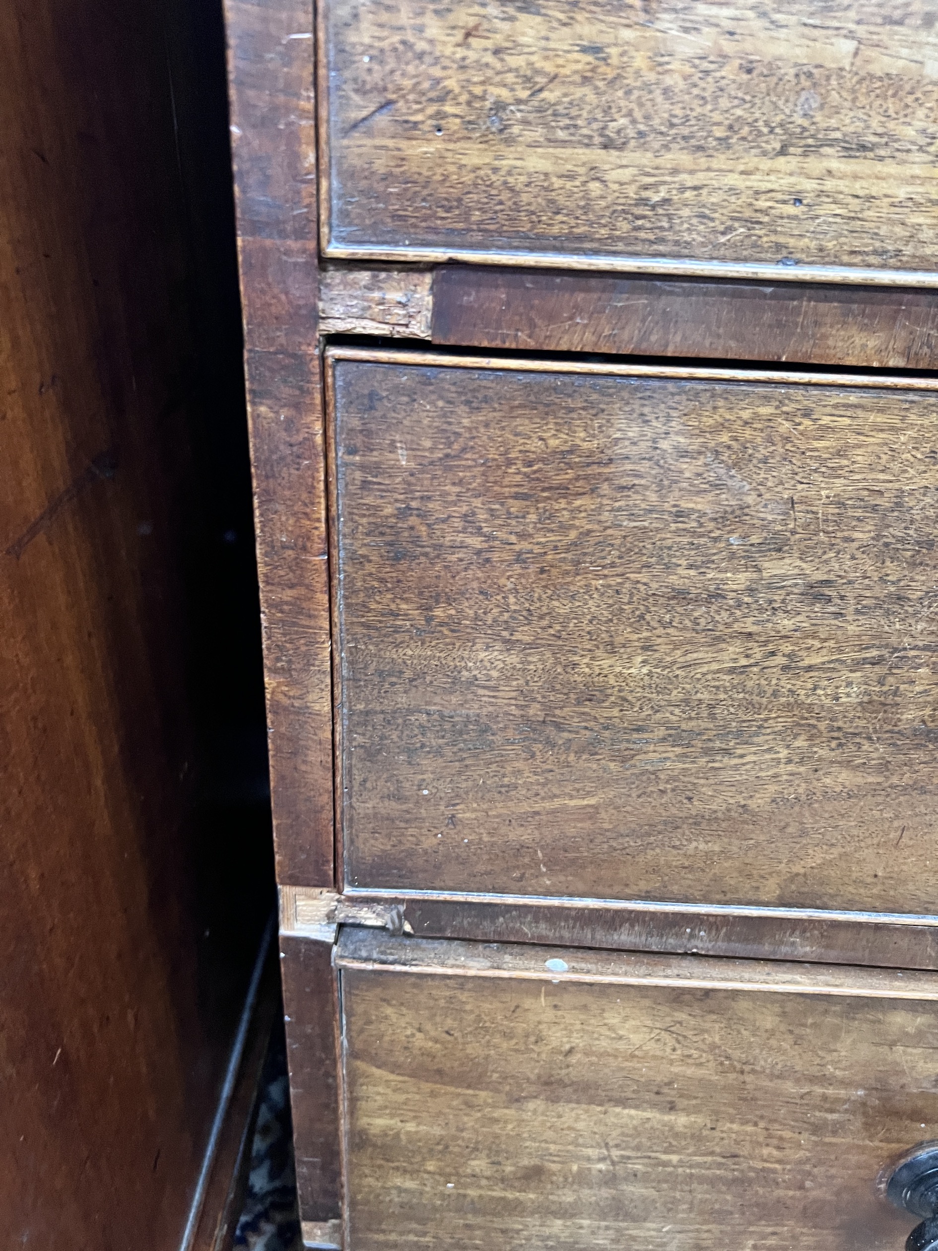 A George III mahogany linen press, width 130cm, depth 60cm, height 200cm